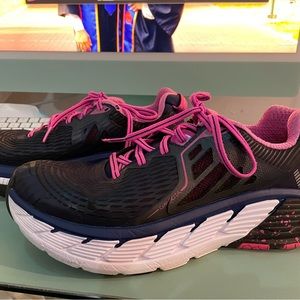 Hoka Wonen’s Gaviota One